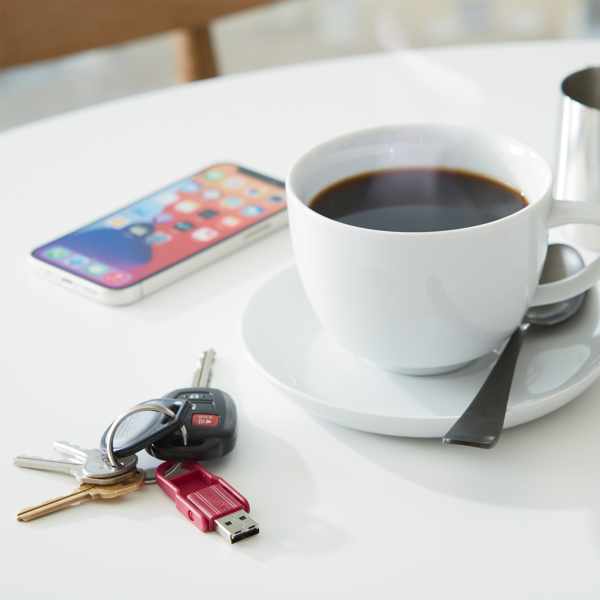 dbff9d_9f1c8d5b83384ea384a13ca415f89a82mv2.png Pendrive 32GB Verbatim Store N Flip